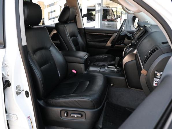 Toyota Land Cruiser 200 Series с пробегом 2011 года, цена 3 430 000 рублей, 238408 км, внедорожник, Автокод Объявления