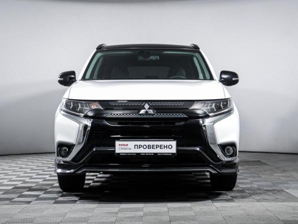 Mitsubishi Outlander III Рестайлинг 3 с пробегом 2022 года, цена 3 699 000 рублей, 8000 км, внедорожник, Автокод Объявления