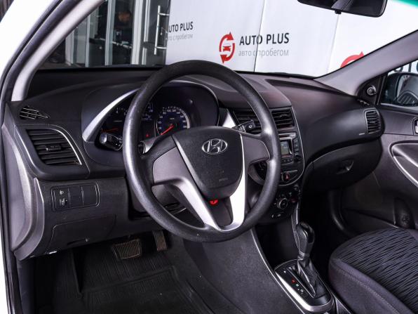 Hyundai Solaris I Рестайлинг с пробегом 2016 года, цена 1 120 000 рублей, 203291 км, седан, Автокод Объявления