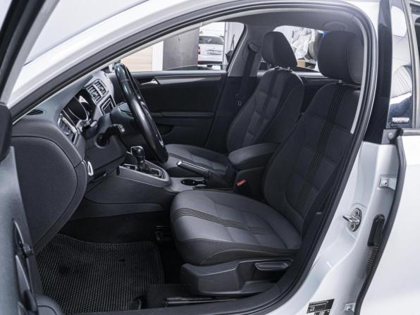 Volkswagen Jetta VI Рестайлинг с пробегом 2016 года, цена 1 198 000 рублей, 193441 км, седан, Автокод Объявления