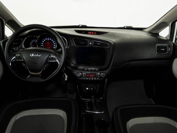 Kia Ceed II с пробегом 2015 года, цена 955 000 рублей, 196000 км, универсал, Автокод Объявления