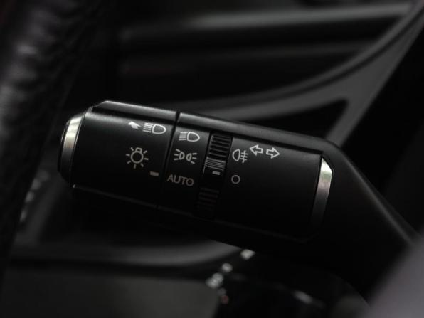 Lexus ES VII Рестайлинг с пробегом 2021 года, цена 3 919 000 рублей, 101495 км, седан, Автокод Объявления