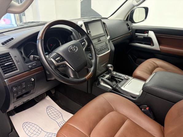 Toyota Land Cruiser 200 Series Рестайлинг 2 с пробегом 2020 года, цена 8 489 000 рублей, 55382 км, внедорожник, Автокод Объявления