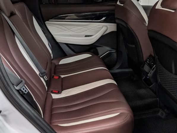 Geely Monjaro I с пробегом 2023 года, цена 3 380 000 рублей, 55840 км, внедорожник, Автокод Объявления