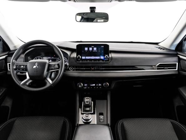Mitsubishi Outlander IV с пробегом 2022 года, цена 3 160 000 рублей, 67904 км, внедорожник, Автокод Объявления