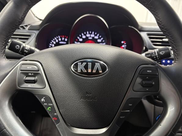 Kia Rio III Рестайлинг с пробегом 2016 года, цена 1 155 000 рублей, 104628 км, седан, Автокод Объявления