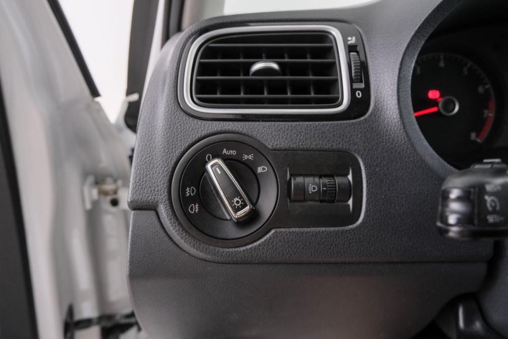 Volkswagen Polo V Рестайлинг Красноярск  - изображение 19