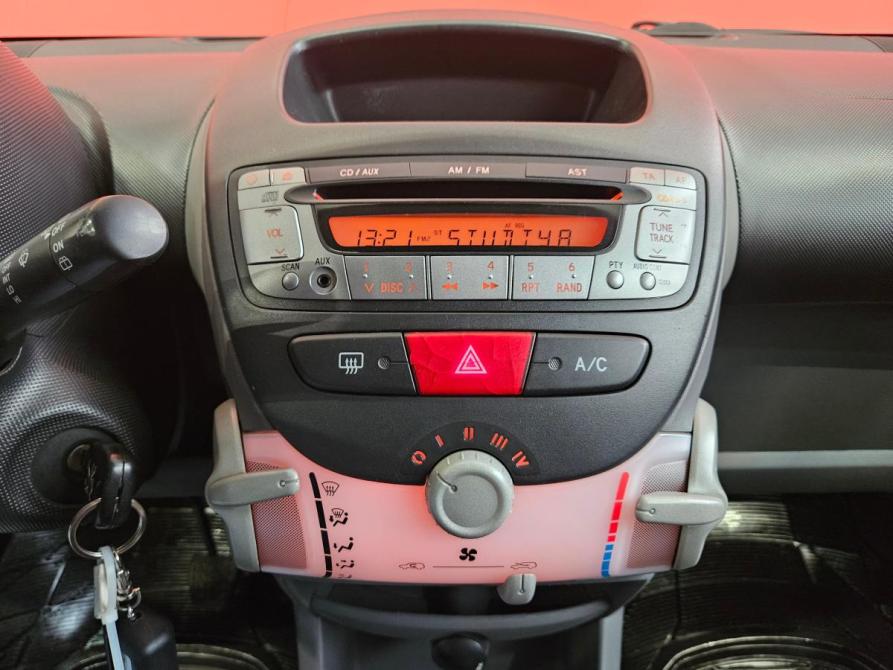 Peugeot 107 I Вологда  - изображение 13