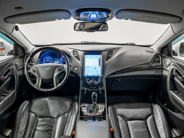 Hyundai Grandeur V с пробегом 2013 года, цена 1 597 000 рублей, 105000 км, седан, Автокод Объявления