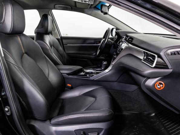 Toyota Camry VIII (XV70) с пробегом 2019 года, цена 2 299 000 рублей, 102000 км, седан, Автокод Объявления