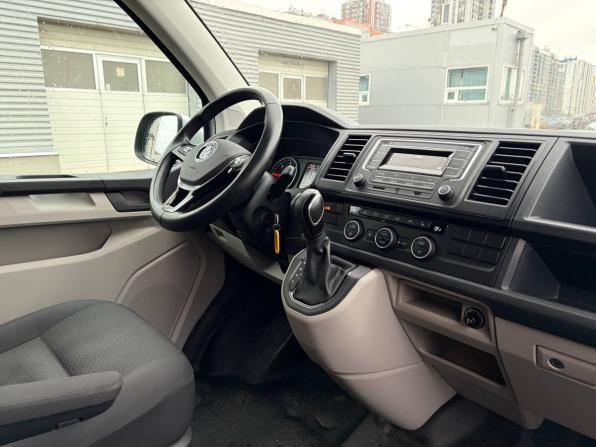 Volkswagen Caravelle T6 с пробегом 2015 года, цена 2 995 000 рублей, 132336 км, минивэн, Автокод Объявления