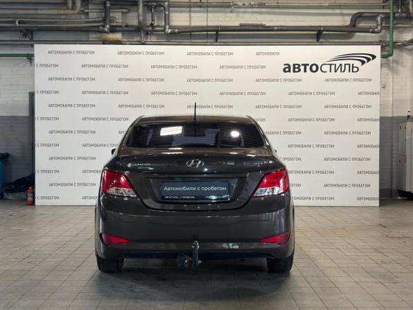 Hyundai Solaris I Рестайлинг с пробегом 2016 года, цена 949 000 рублей, 120000 км, седан, Автокод Объявления