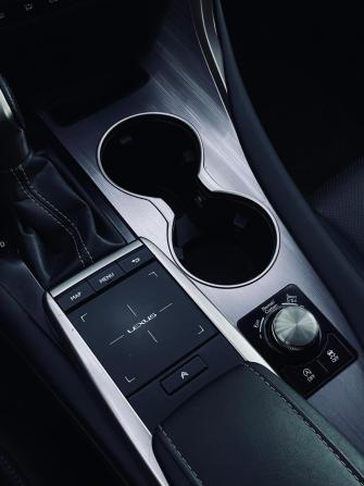 Lexus RX IV Рестайлинг с пробегом 2020 года, цена 5 400 000 рублей, 60107 км, внедорожник, Автокод Объявления