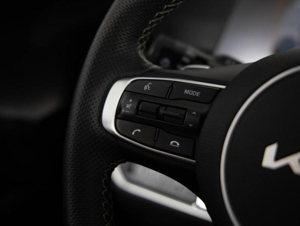 Kia Sportage V с пробегом 2023 года, цена 3 999 000 рублей, 15634 км, внедорожник, Автокод Объявления