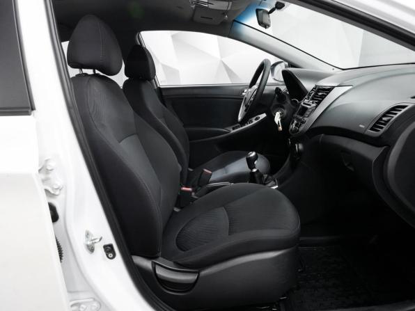 Hyundai Solaris I Рестайлинг с пробегом 2014 года, цена 844 000 рублей, 160000 км, седан, Автокод Объявления