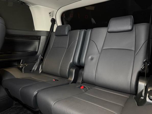 Toyota Alphard III Рестайлинг с пробегом 2018 года, цена 5 500 000 рублей, 39484 км, минивэн, Автокод Объявления