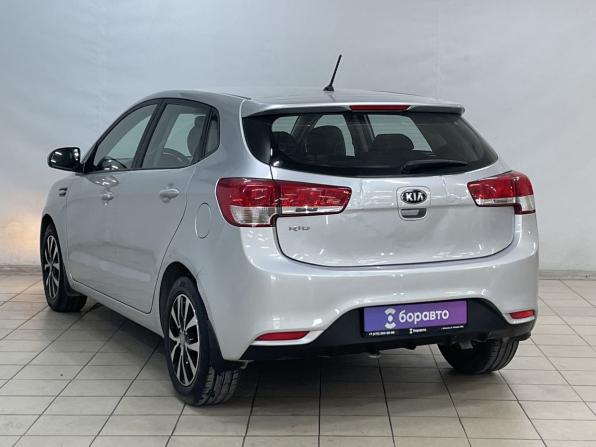 Kia Rio III Рестайлинг с пробегом 2016 года, цена 950 000 рублей, 119683 км, хэтчбек, Автокод Объявления