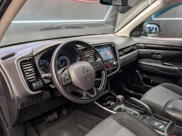 Mitsubishi Outlander III Рестайлинг 3 с пробегом 2021 года, цена 2 300 000 рублей, 101321 км, внедорожник, Автокод Объявления