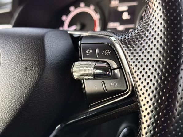 Skoda Rapid II с пробегом 2020 года, цена 1 699 000 рублей, 94270 км, лифтбек, Автокод Объявления