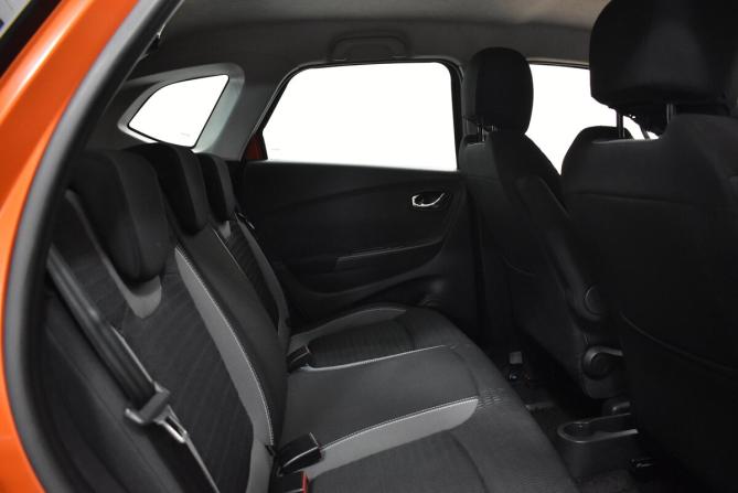 Renault Kaptur I с пробегом 2017 года, цена 1 360 000 рублей, 187190 км, внедорожник, Автокод Объявления
