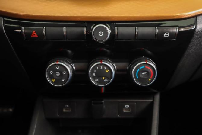Lada (ВАЗ) Vesta I Рестайлинг (NG) с пробегом 2023 года, цена 1 349 000 рублей, 28660 км, седан, Автокод Объявления