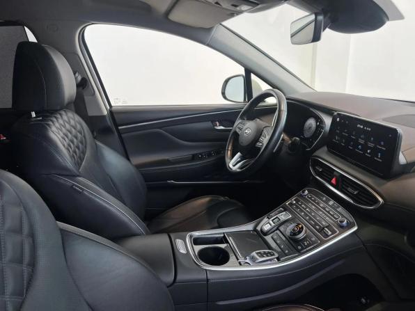 Hyundai Santa Fe IV Рестайлинг с пробегом 2022 года, цена 4 299 000 рублей, 47562 км, внедорожник, Автокод Объявления