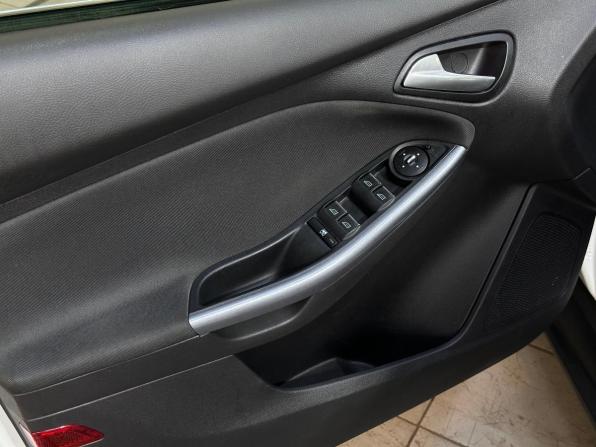 Ford Focus III с пробегом 2011 года, цена 700 000 рублей, 183200 км, хэтчбек, Автокод Объявления