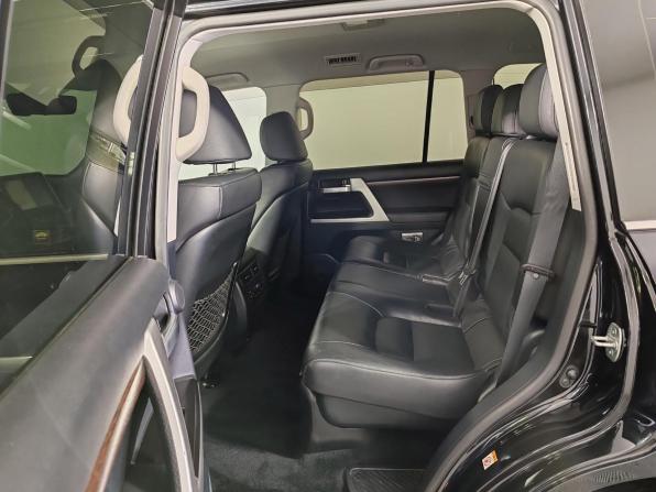 Toyota Land Cruiser 200 Series Рестайлинг 2 с пробегом 2018 года, цена 5 599 000 рублей, 230179 км, внедорожник, Автокод Объявления