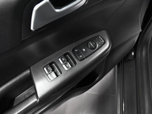 Kia Sportage IV с пробегом 2018 года, цена 1 750 000 рублей, 176312 км, внедорожник, Автокод Объявления