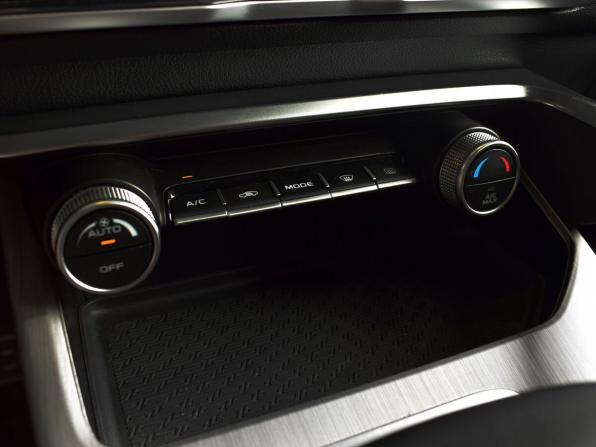 Geely Coolray I с пробегом 2023 года, цена 1 949 995 рублей, 12449 км, внедорожник, Автокод Объявления