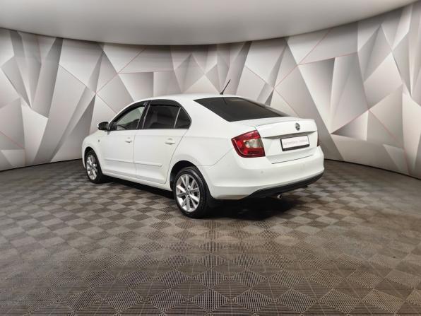 Skoda Rapid I с пробегом 2015 года, цена 879 000 рублей, 209754 км, лифтбек, Автокод Объявления