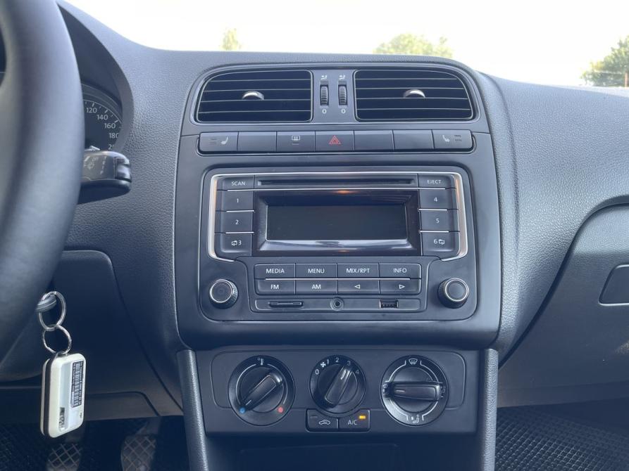 Volkswagen Polo V Рестайлинг Брянск  - изображение 14