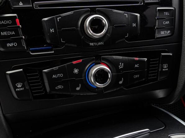 Audi A4 IV (B8) Рестайлинг с пробегом 2012 года, цена 1 280 000 рублей, 247870 км, седан, Автокод Объявления
