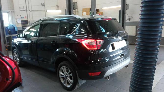 Ford Kuga II Рестайлинг с пробегом 2017 года, цена 1 539 000 рублей, 229422 км, внедорожник, Автокод Объявления