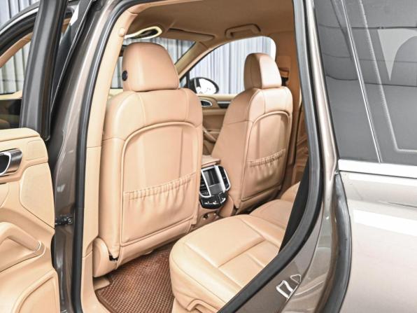 Porsche Cayenne II (958) с пробегом 2014 года, цена 2 575 111 рублей, 236848 км, внедорожник, Автокод Объявления