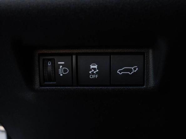 Toyota RAV4 VI (XA60) с пробегом 2025 года, цена 4 347 800 рублей, 38 км, внедорожник, Автокод Объявления