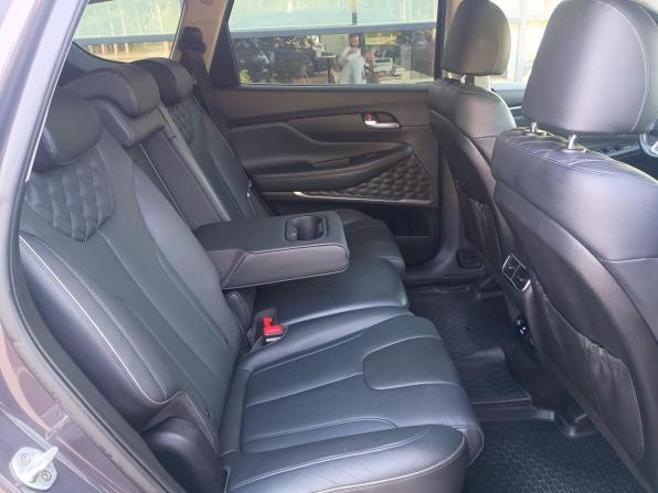 Hyundai Santa Fe IV Рестайлинг с пробегом 2021 года, цена 3 680 000 рублей, 64040 км, внедорожник, Автокод Объявления