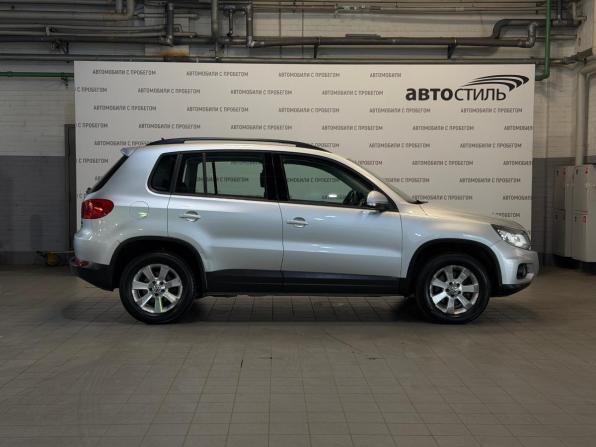 Volkswagen Tiguan I Рестайлинг с пробегом 2012 года, цена 1 099 000 рублей, 210000 км, внедорожник, Автокод Объявления