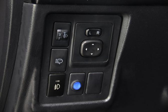 Toyota Land Cruiser Prado 150 Series Рестайлинг 1 с пробегом 2016 года, цена 2 595 950 рублей, 474351 км, внедорожник, Автокод Объявления