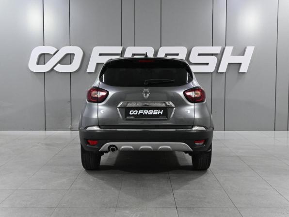 Renault Kaptur I Рестайлинг с пробегом 2021 года, цена 1 689 000 рублей, 77253 км, внедорожник, Автокод Объявления