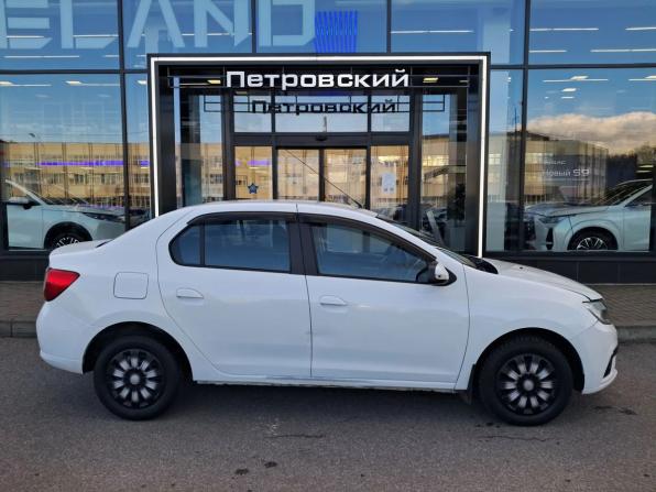 Renault Logan II Рестайлинг с пробегом 2021 года, цена 620 000 рублей, 215645 км, седан, Автокод Объявления