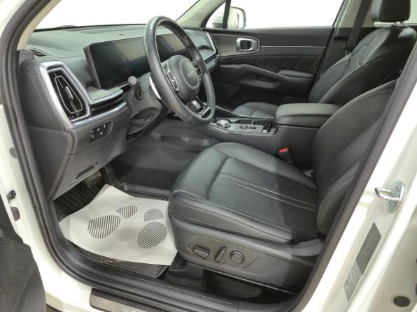 Kia Sorento IV Рестайлинг с пробегом 2024 года, цена 5 590 000 рублей, 37364 км, внедорожник, Автокод Объявления