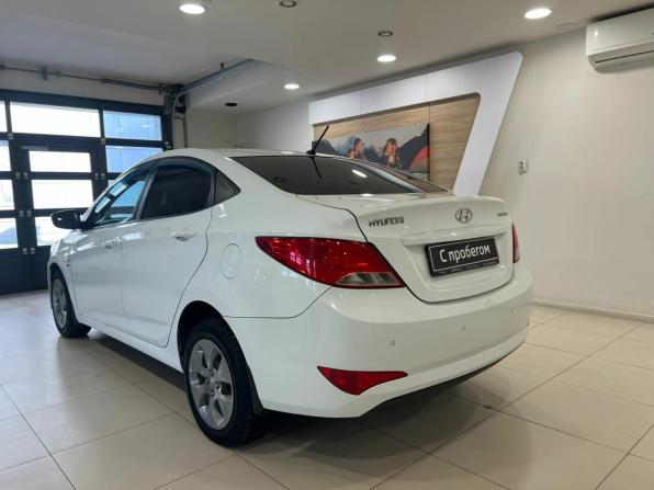 Hyundai Solaris I Рестайлинг с пробегом 2015 года, цена 850 000 рублей, 128000 км, седан, Автокод Объявления