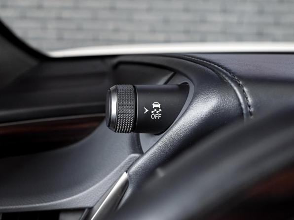 Lexus ES VII с пробегом 2019 года, цена 3 550 000 рублей, 82886 км, седан, Автокод Объявления