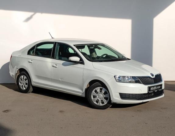 Skoda Rapid I Рестайлинг с пробегом 2019 года, цена 990 000 рублей, 122272 км, лифтбек, Автокод Объявления
