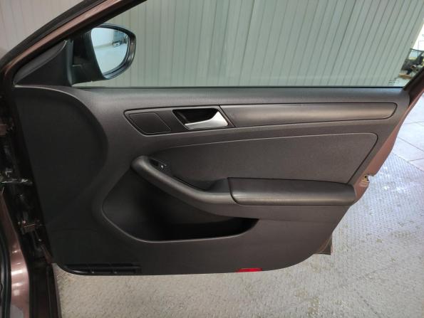 Volkswagen Jetta VI с пробегом 2014 года, цена 865 000 рублей, 239828 км, седан, Автокод Объявления