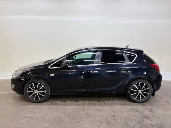 Opel Astra J с пробегом 2010 года, цена 519 000 рублей, 177000 км, хэтчбек, Автокод Объявления