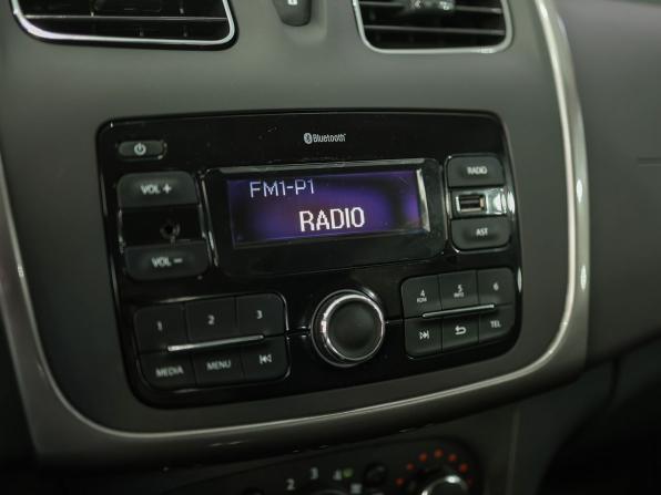 Renault Sandero II Рестайлинг с пробегом 2020 года, цена 1 420 000 рублей, 32010 км, хэтчбек, Автокод Объявления