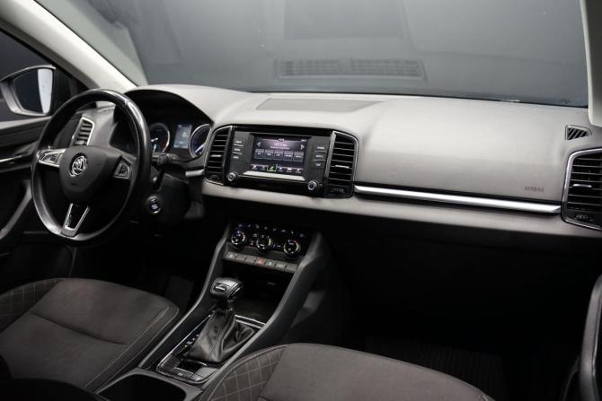 Skoda Karoq I с пробегом 2020 года, цена 2 322 000 рублей, 78253 км, внедорожник, Автокод Объявления