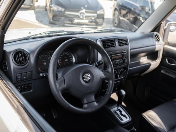 Suzuki Jimny III Рестайлинг 1 с пробегом 2011 года, цена 999 000 рублей, 188218 км, внедорожник, Автокод Объявления